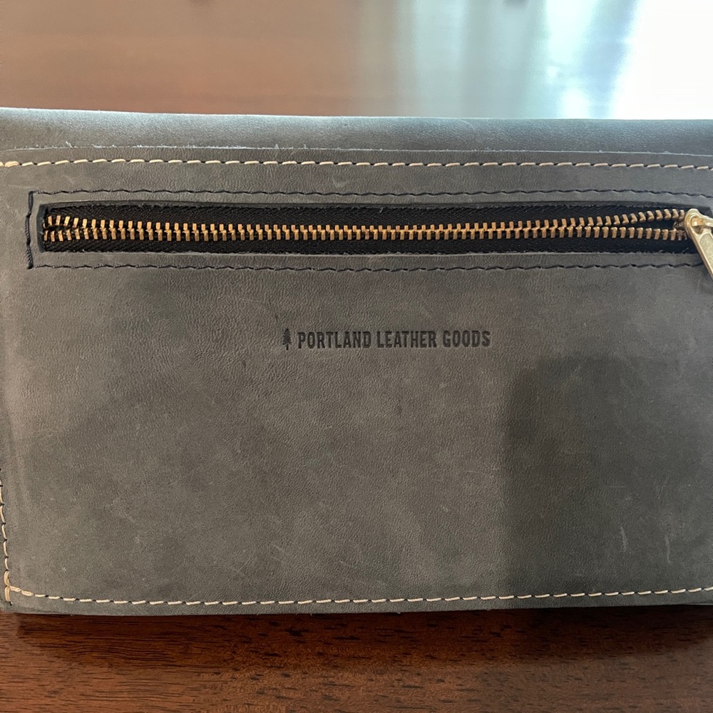 PLG envelope convertible crossbody - Picture 3 of 4